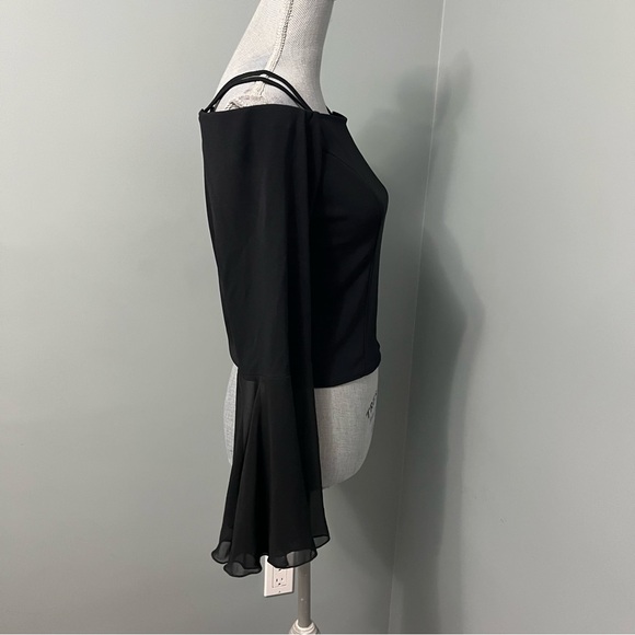 JOSEPH RIBKOFF black cold shoulder bell sleeve crop top blouse women’s size 0 - Picture 6 of 8